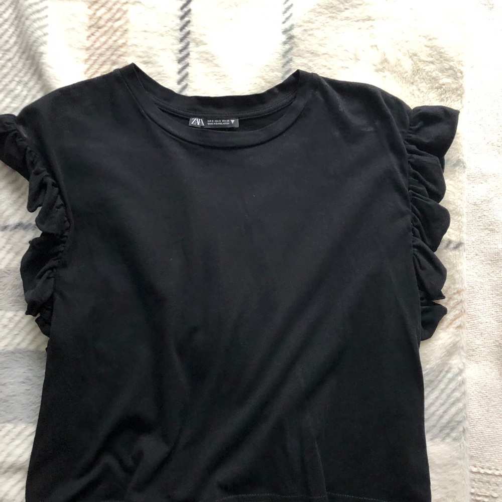 Black ruffled tank top